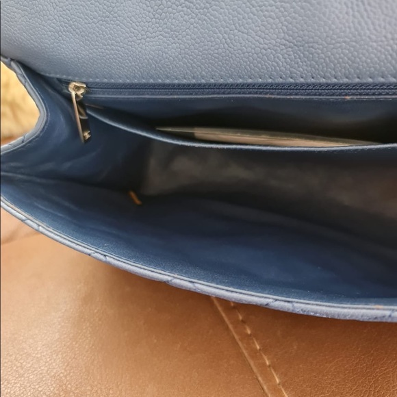 Sold! ❤️Authentic Chanel classic jumbo single flap caviar - Picture 4 of 10